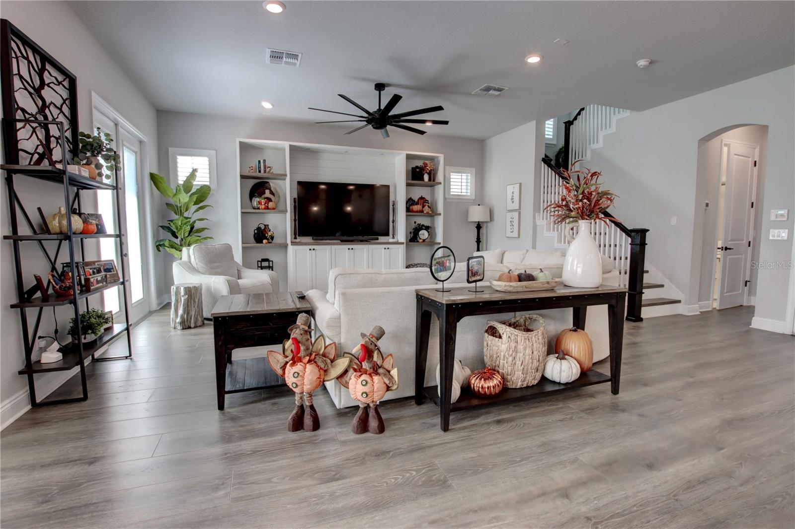 Image 4 of 37 For 640 Rosewood Way