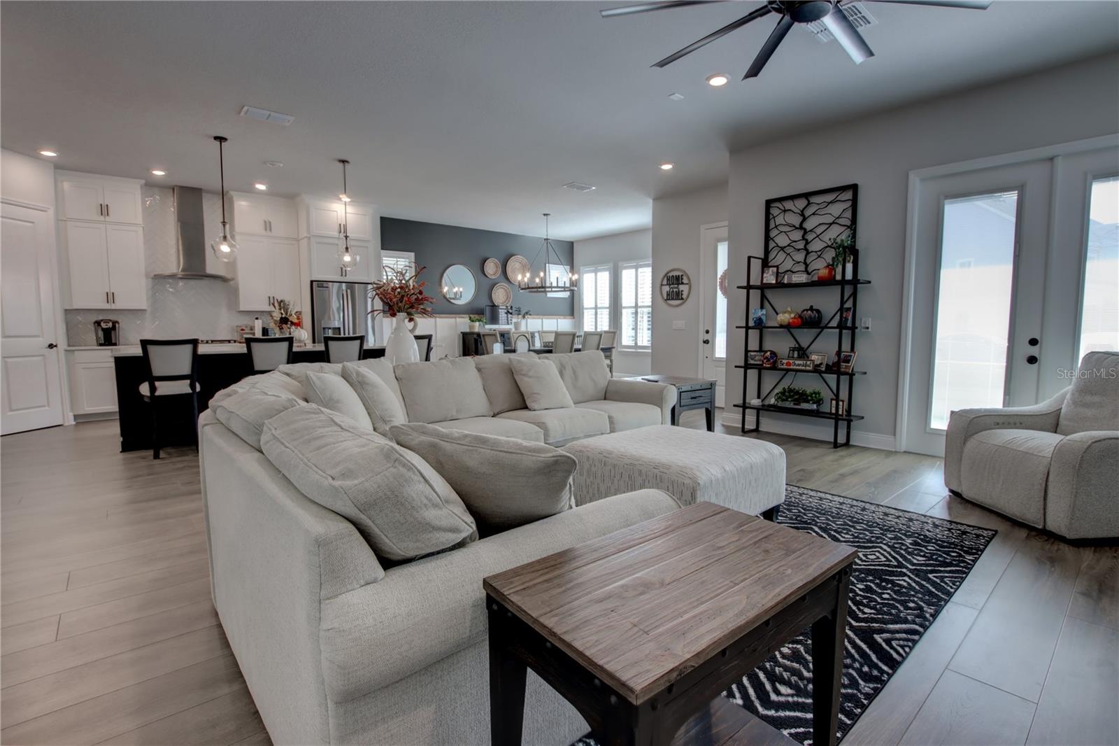 Image 7 of 37 For 640 Rosewood Way