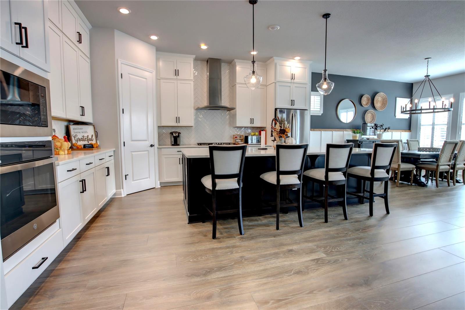 Image 9 of 37 For 640 Rosewood Way