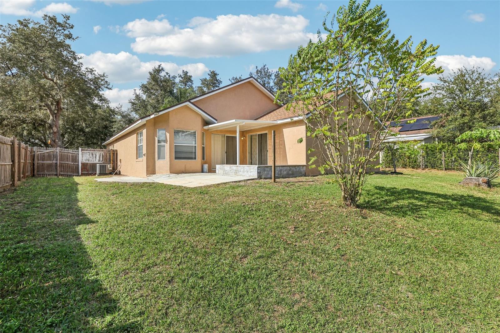 Image 22 of 26 For 615 Oakpoint Circle