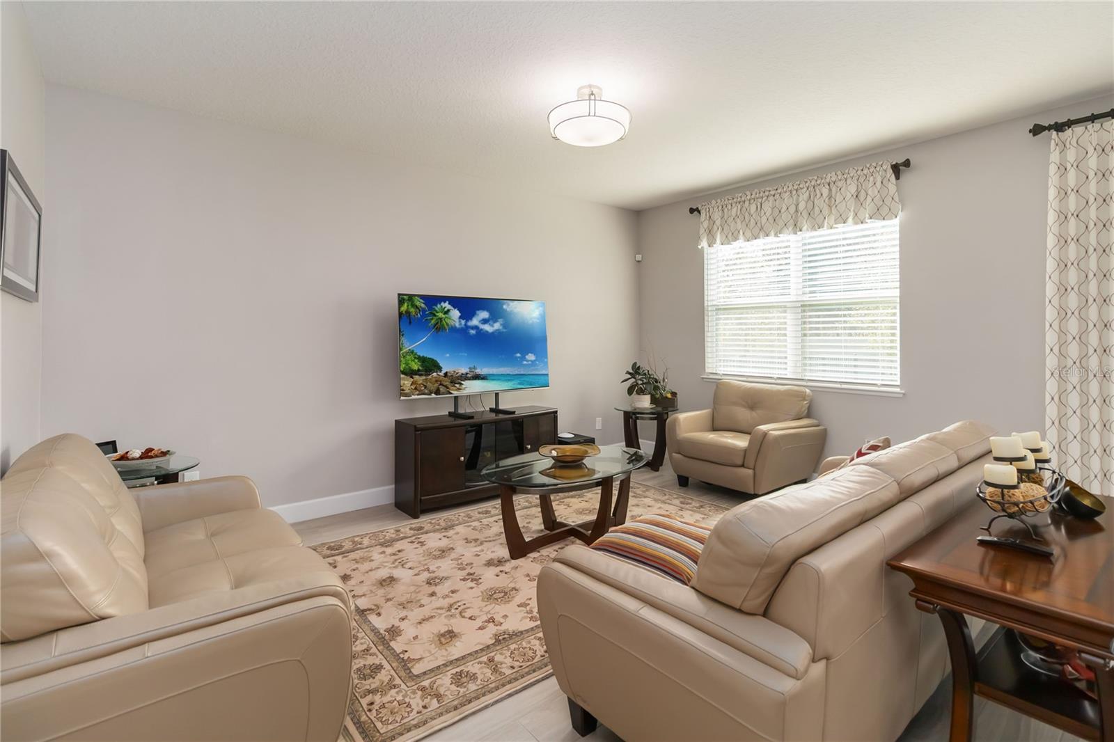 Image 19 of 48 For 3663 Arbordale Loop