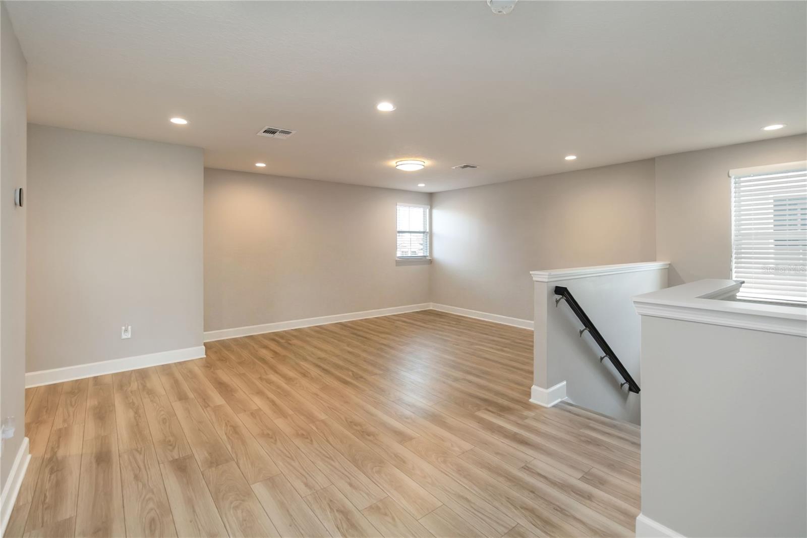 Image 27 of 48 For 3663 Arbordale Loop