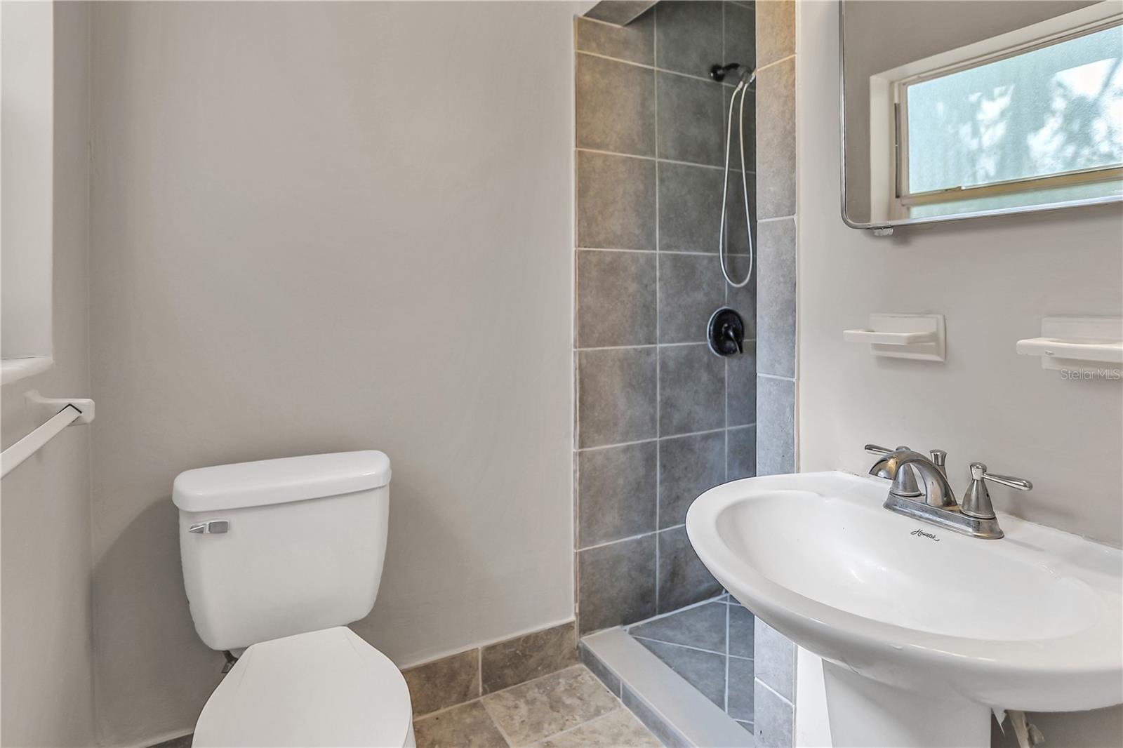 Image 17 of 26 For 2906 Pershing Avenue