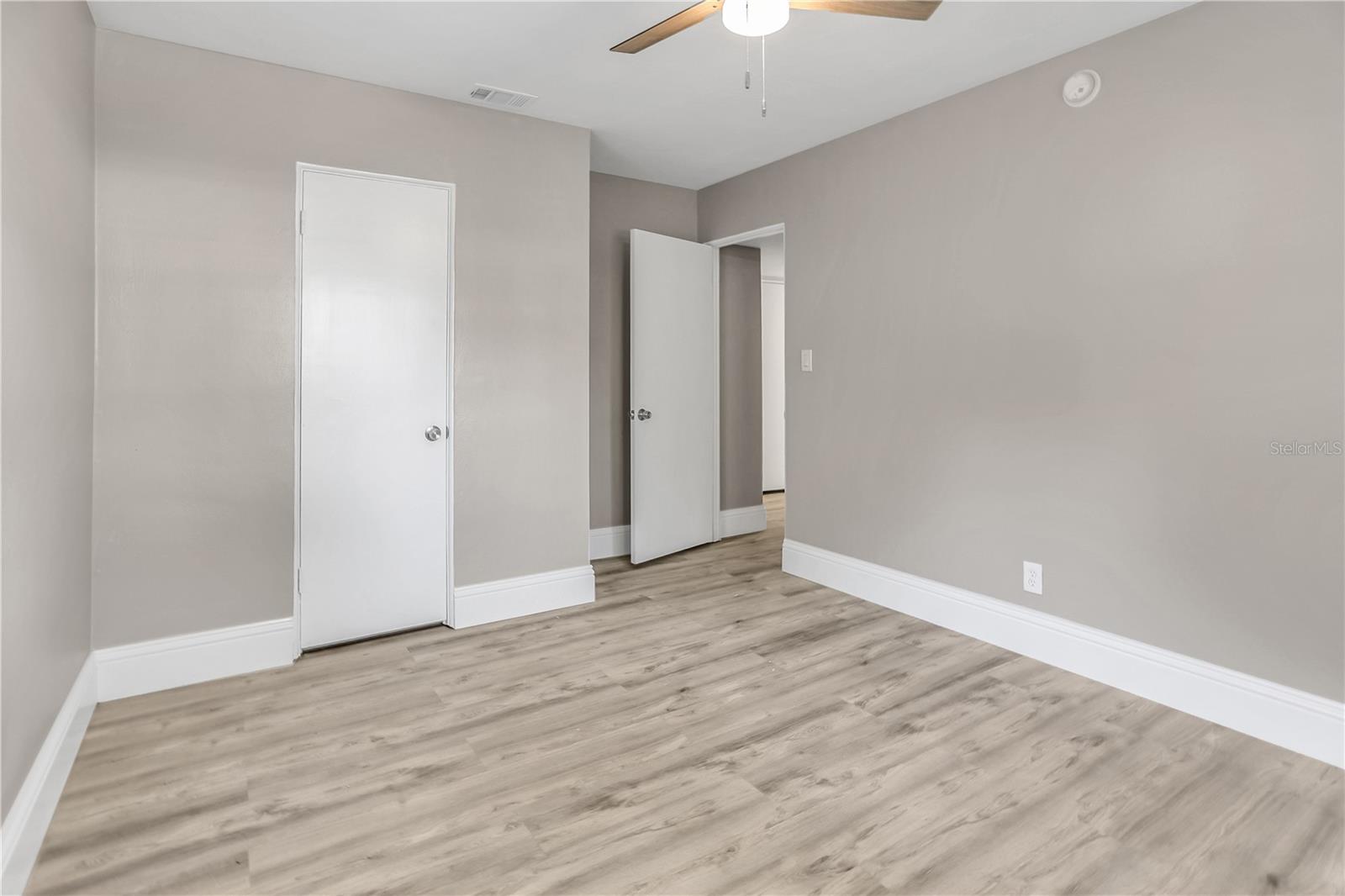 Image 19 of 26 For 2906 Pershing Avenue