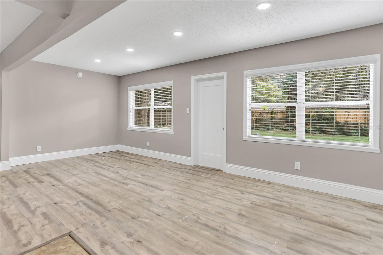 Image 7 of 26 For 2906 Pershing Avenue