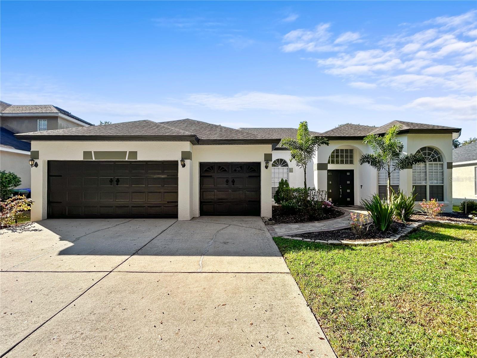 Details for 10122 Newington Drive, ORLANDO, FL 32836
