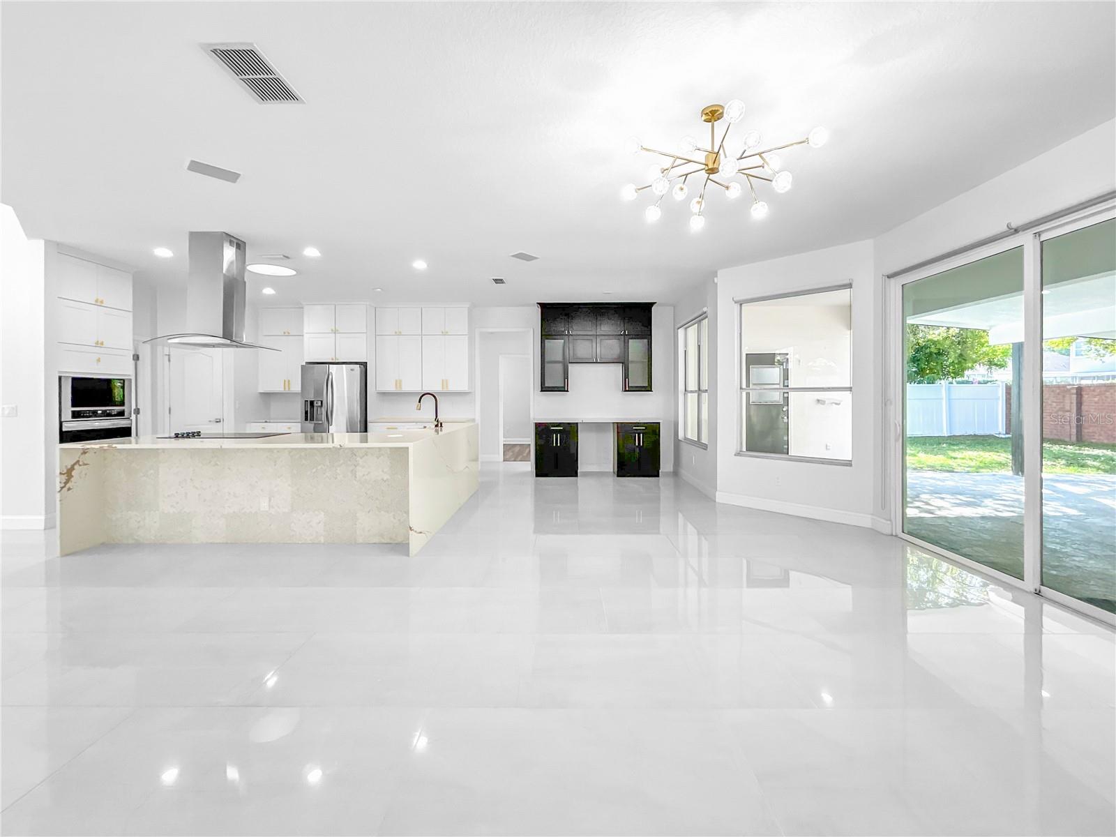 Image 10 of 31 For 10122 Newington Drive