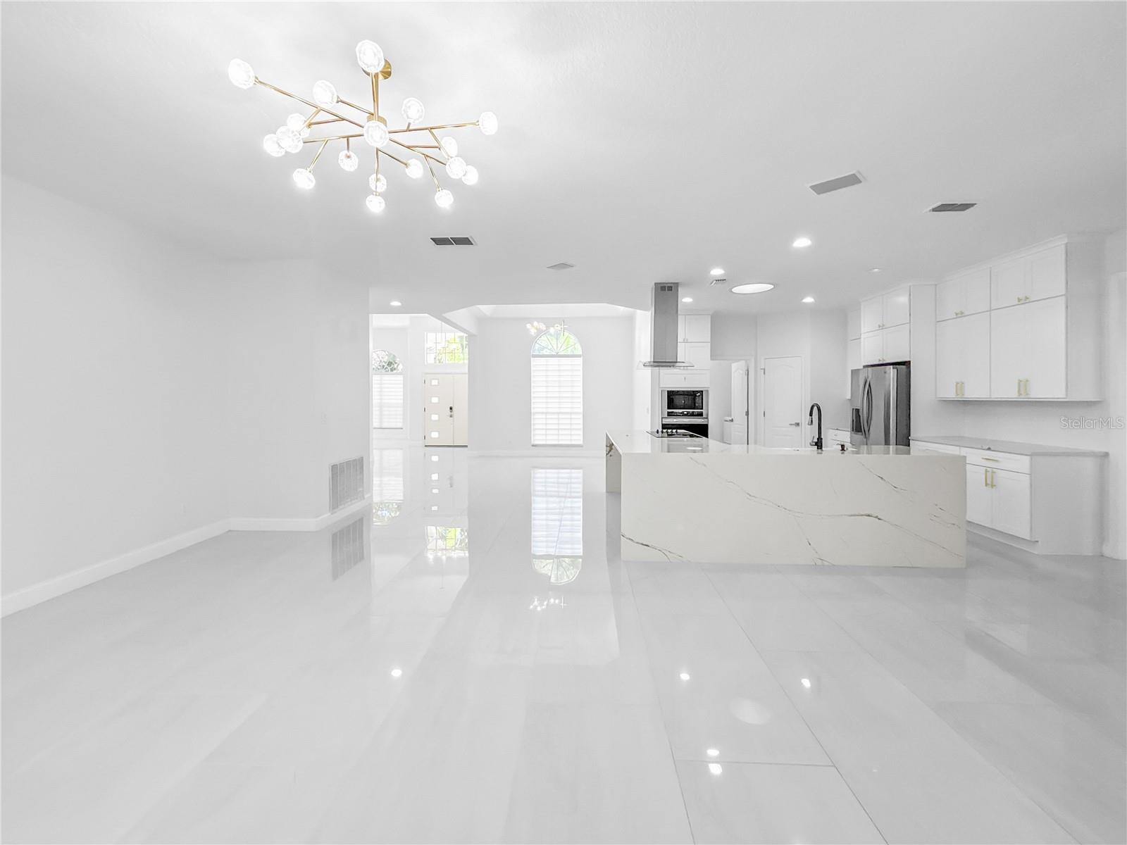 Image 13 of 31 For 10122 Newington Drive