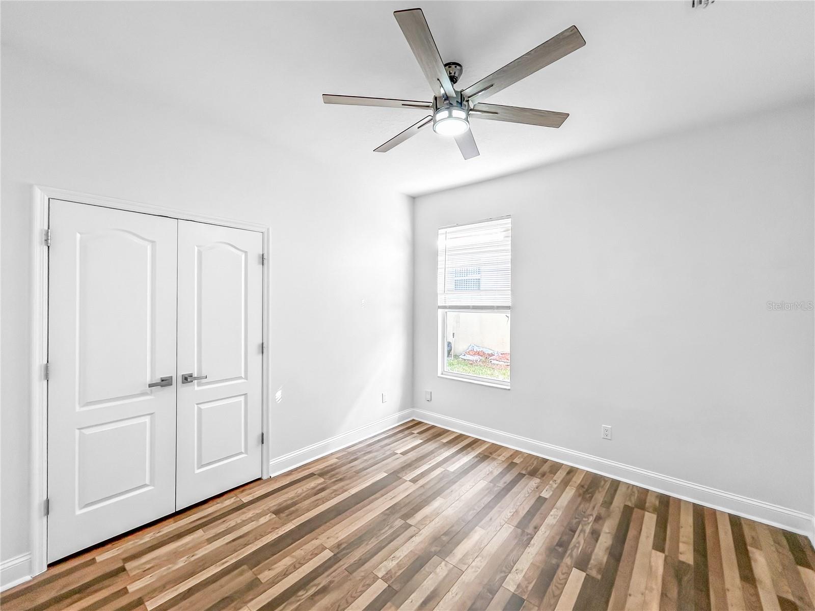 Image 27 of 31 For 10122 Newington Drive