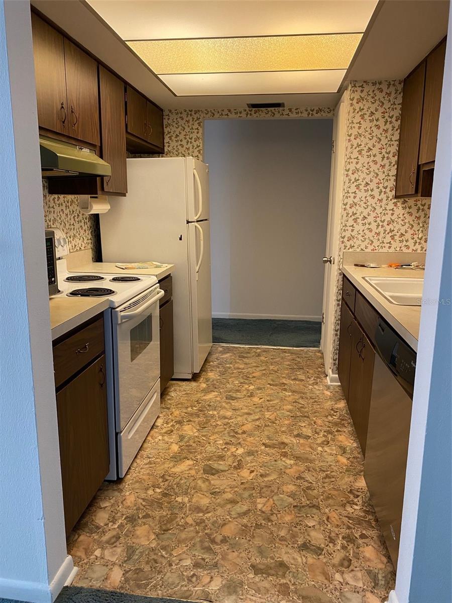 Image 10 of 31 For 5047 Ferncrest Drive