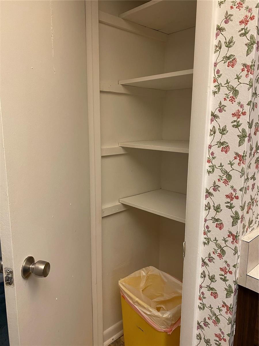 Image 13 of 31 For 5047 Ferncrest Drive