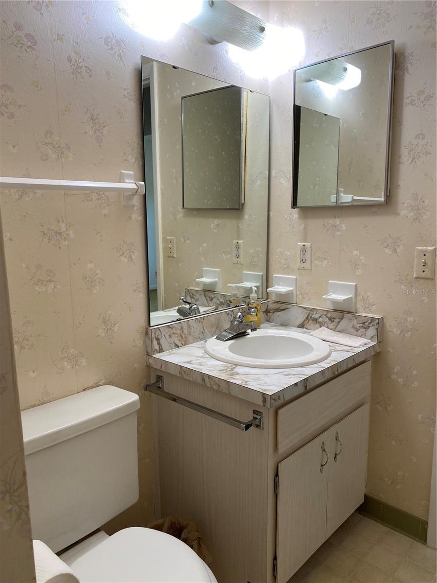 Image 19 of 31 For 5047 Ferncrest Drive