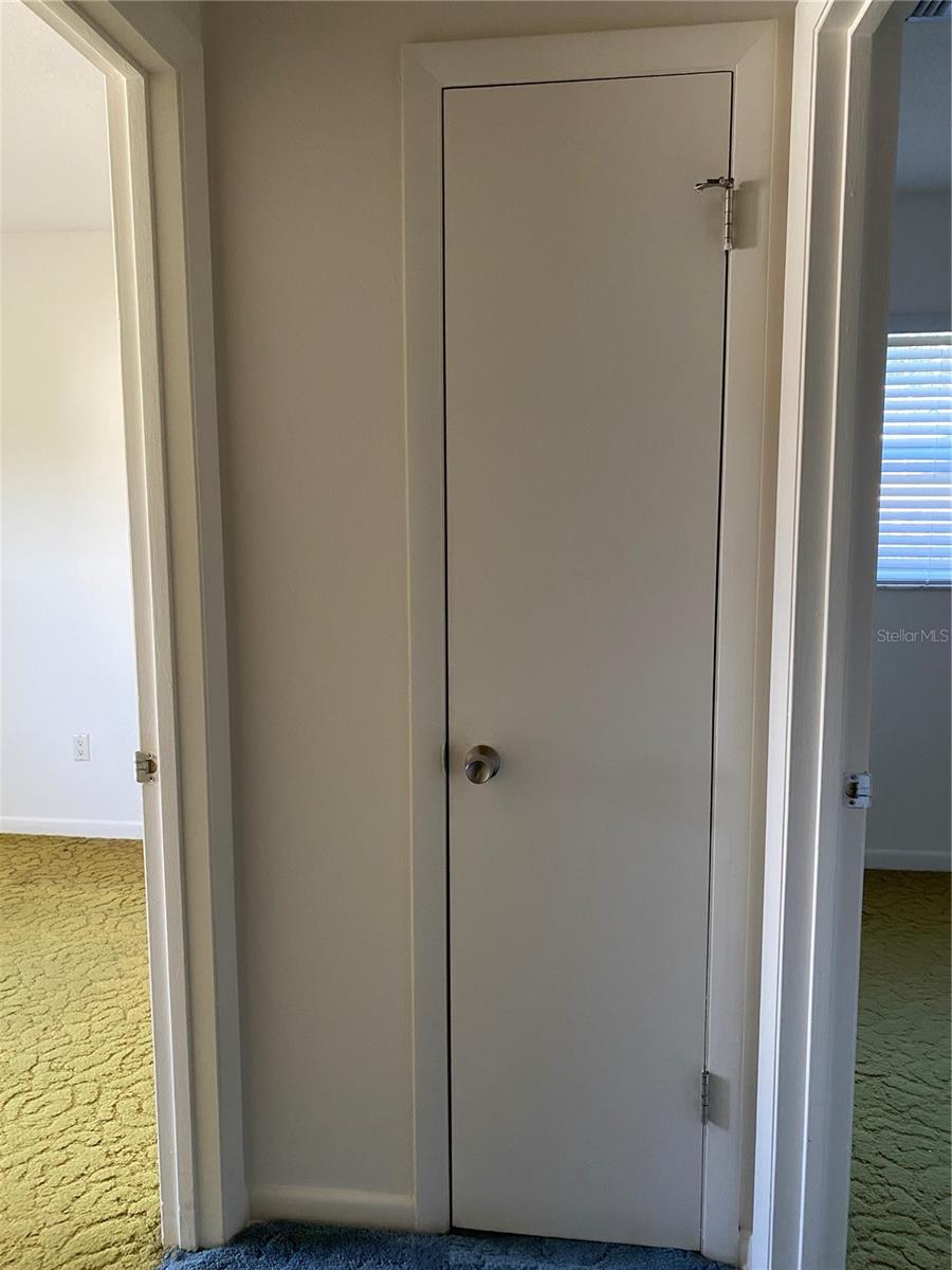 Image 22 of 31 For 5047 Ferncrest Drive