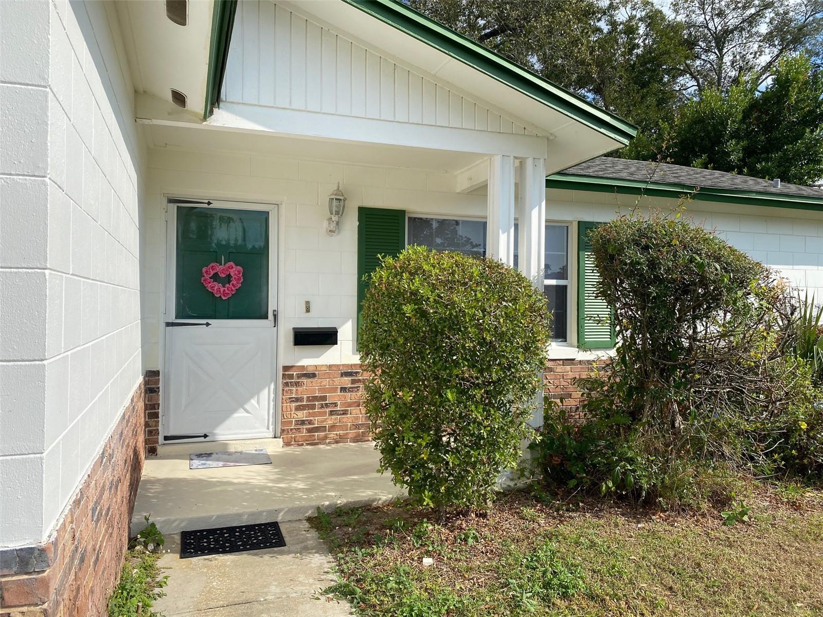 Image 4 of 31 For 5047 Ferncrest Drive