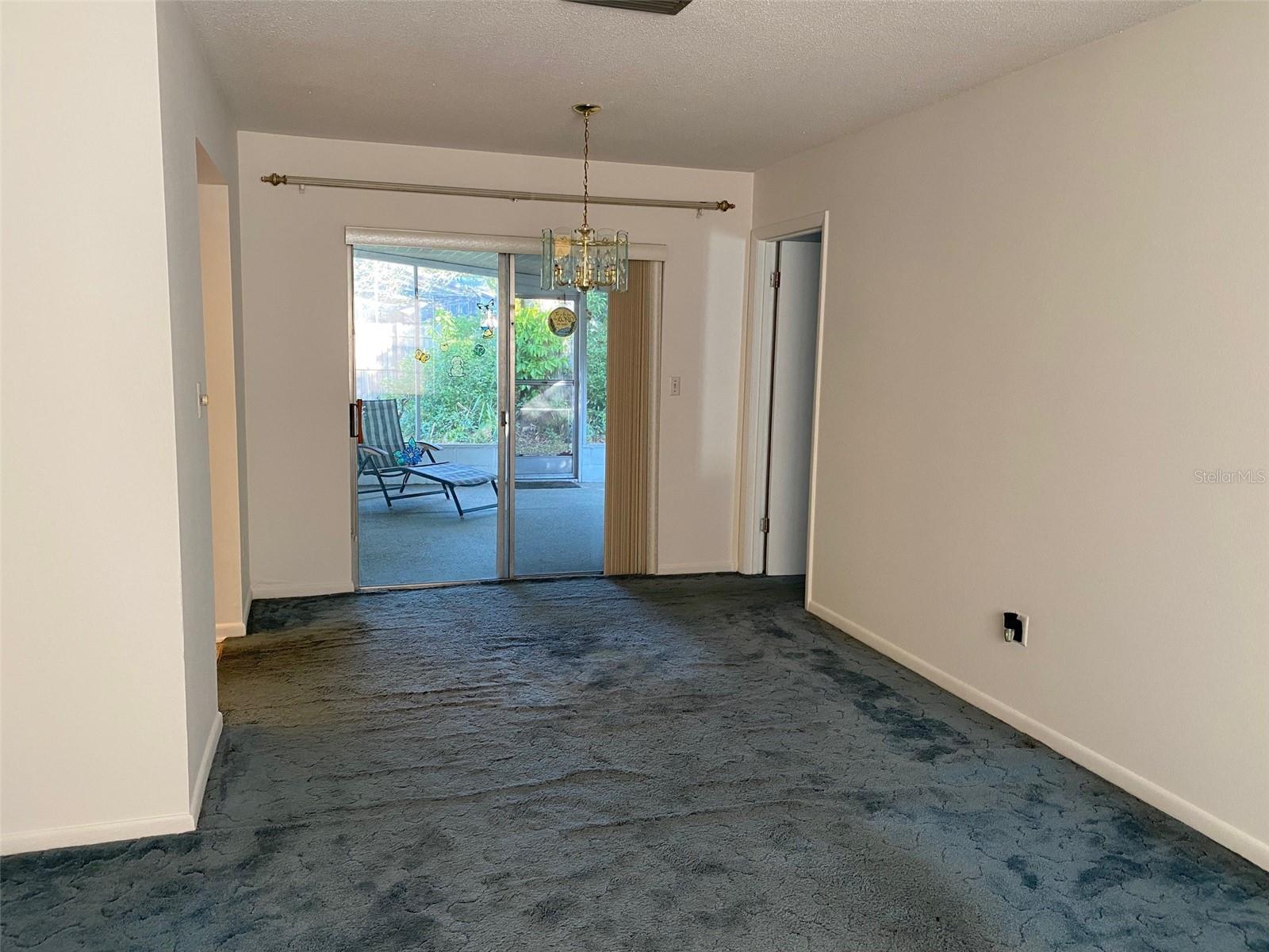 Image 6 of 31 For 5047 Ferncrest Drive