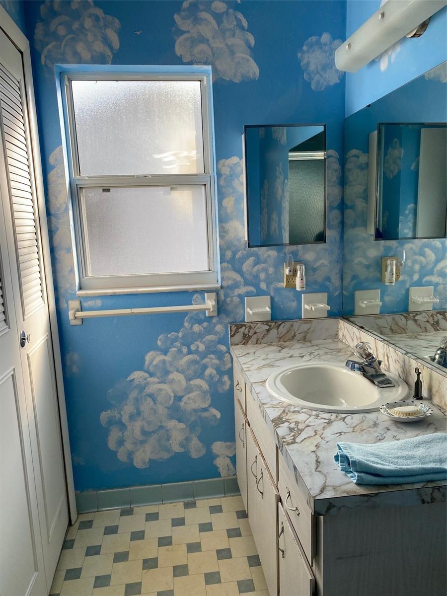 Image 9 of 31 For 5047 Ferncrest Drive