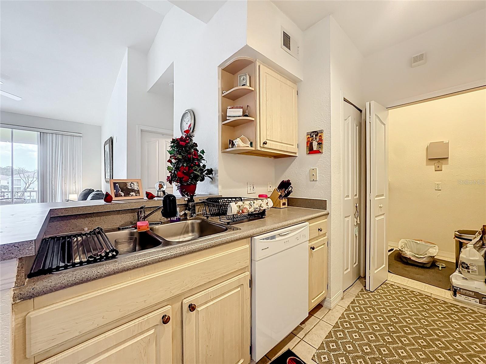 Image 12 of 42 For 1125 Lake Shadow Circle 5308