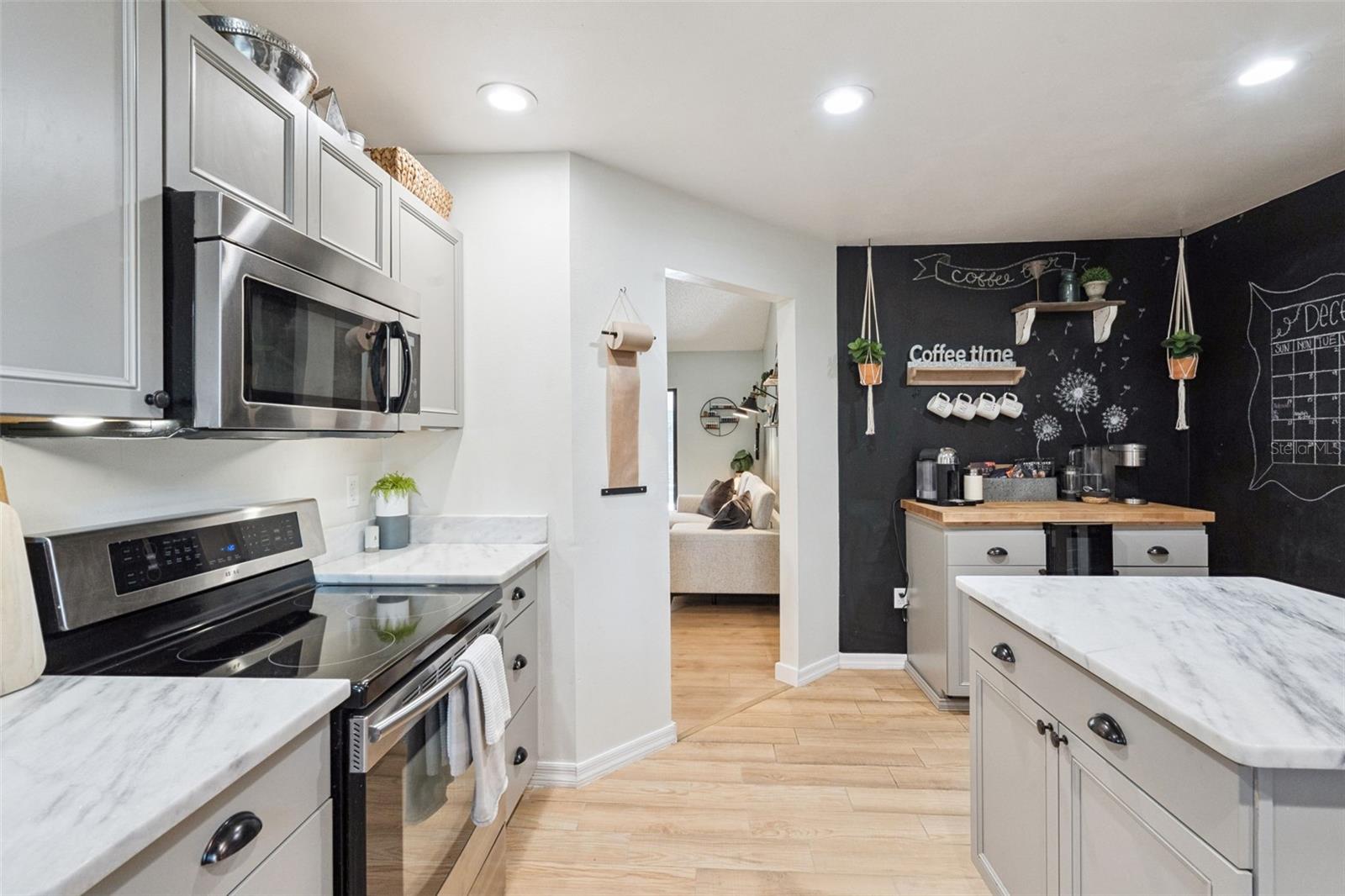 Image 18 of 58 For 625 Heather Brite Circle