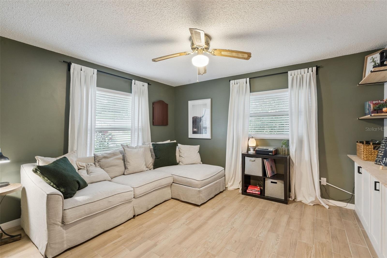 Image 25 of 58 For 625 Heather Brite Circle