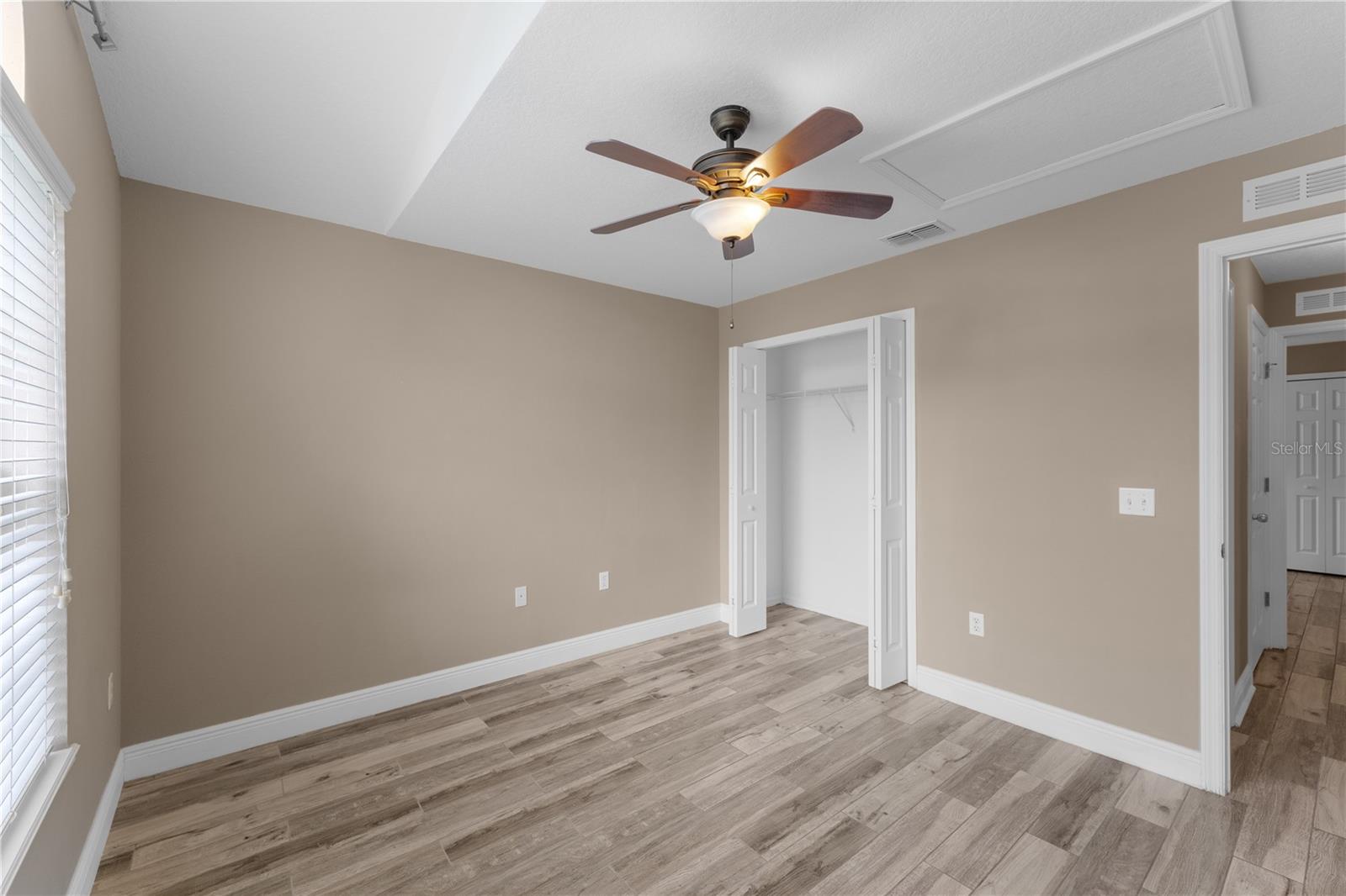 Image 19 of 23 For 505 Stonewall Avenue