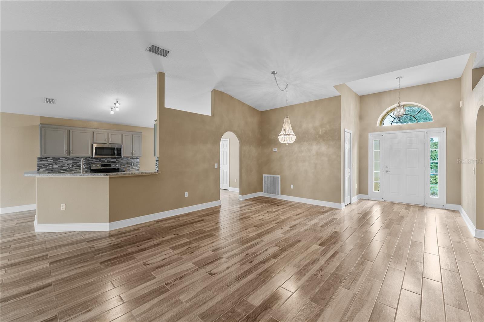 Image 3 of 23 For 505 Stonewall Avenue