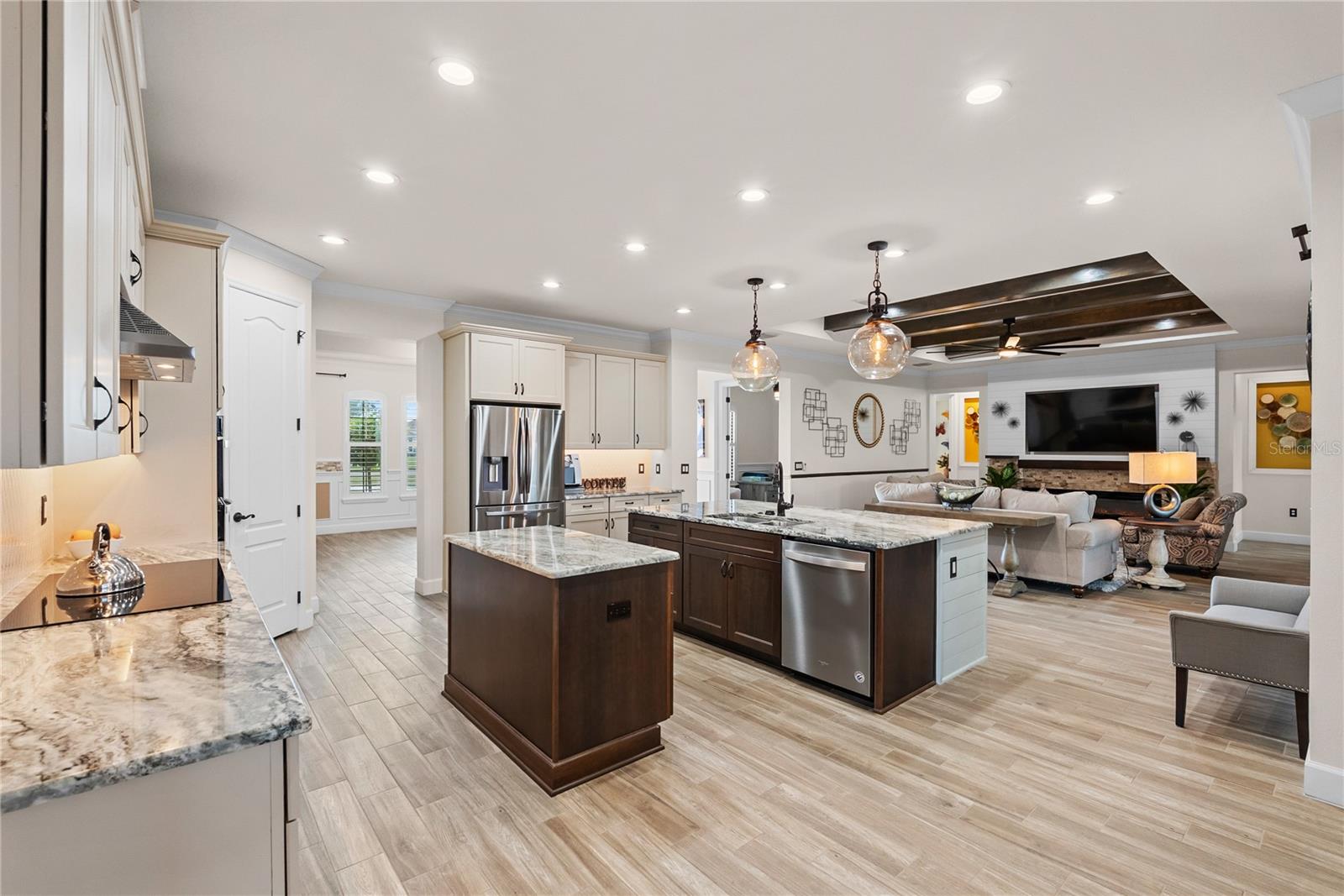 Image 12 of 64 For 5219 Lake Venice Drive