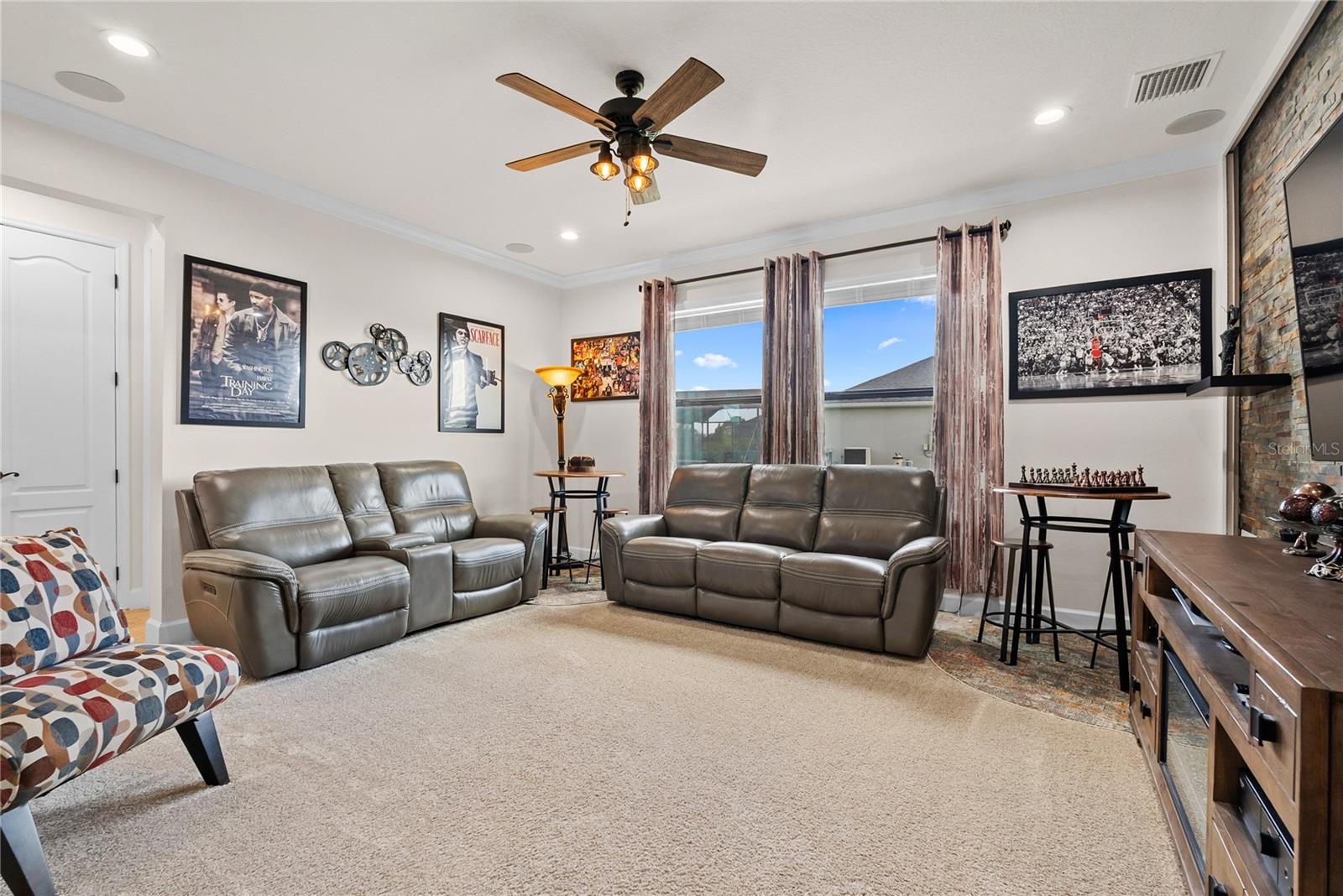 Image 18 of 64 For 5219 Lake Venice Drive