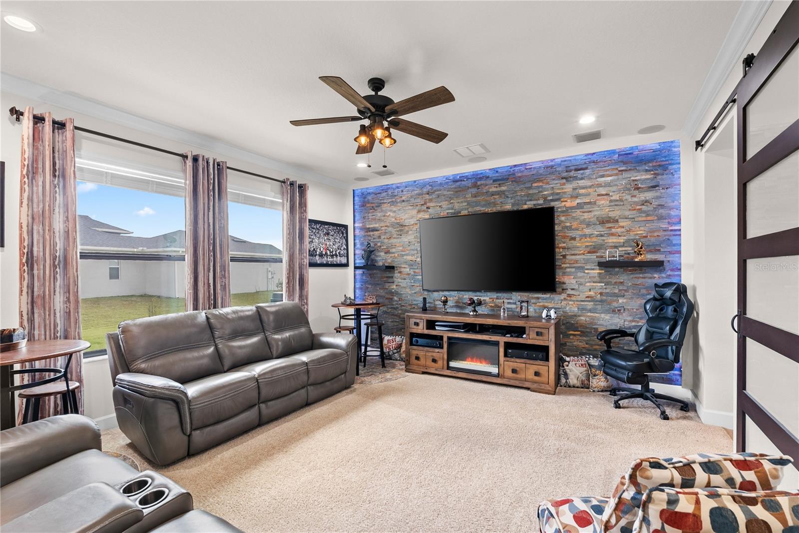 Image 20 of 64 For 5219 Lake Venice Drive