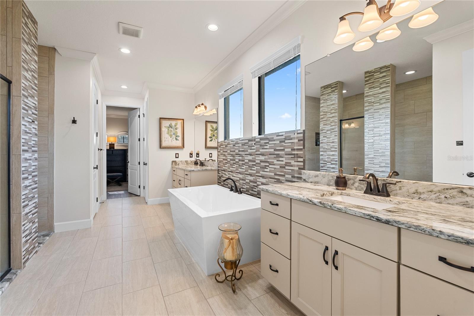 Image 29 of 64 For 5219 Lake Venice Drive