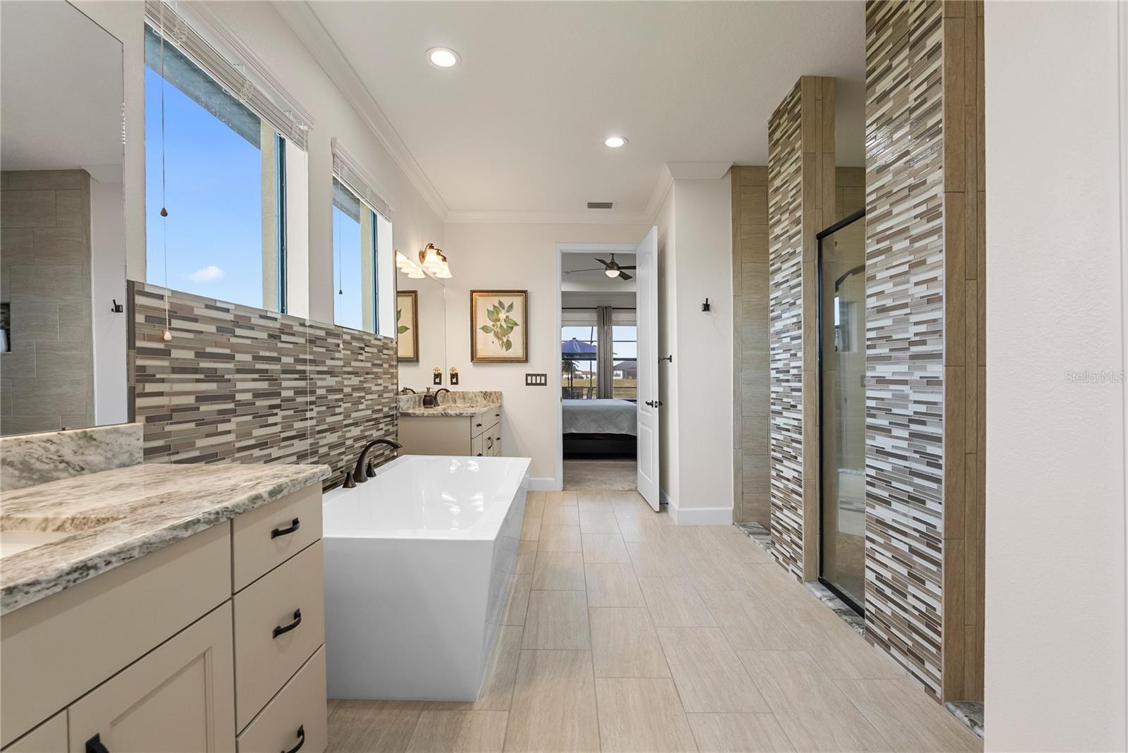 Image 30 of 64 For 5219 Lake Venice Drive