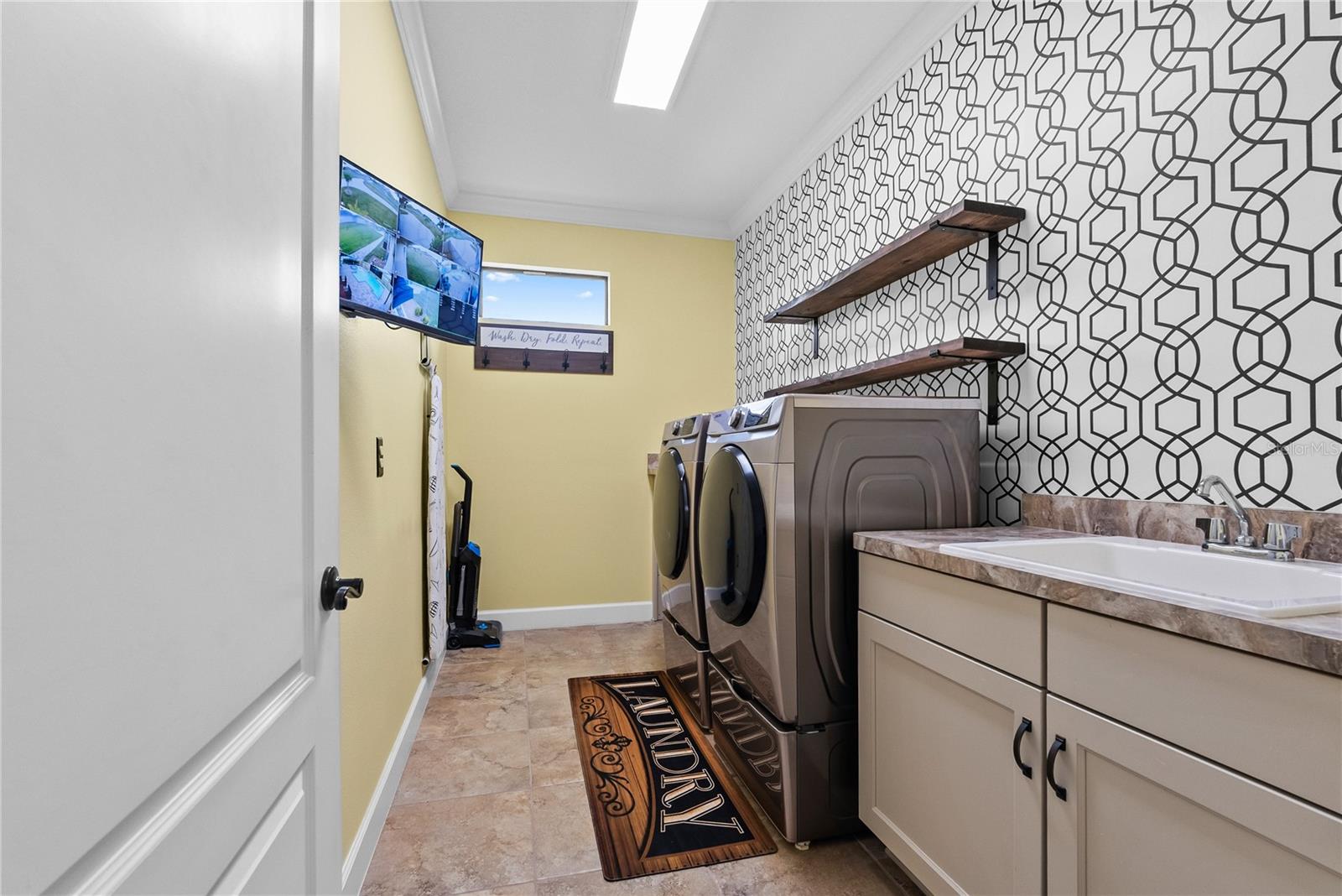 Image 45 of 64 For 5219 Lake Venice Drive