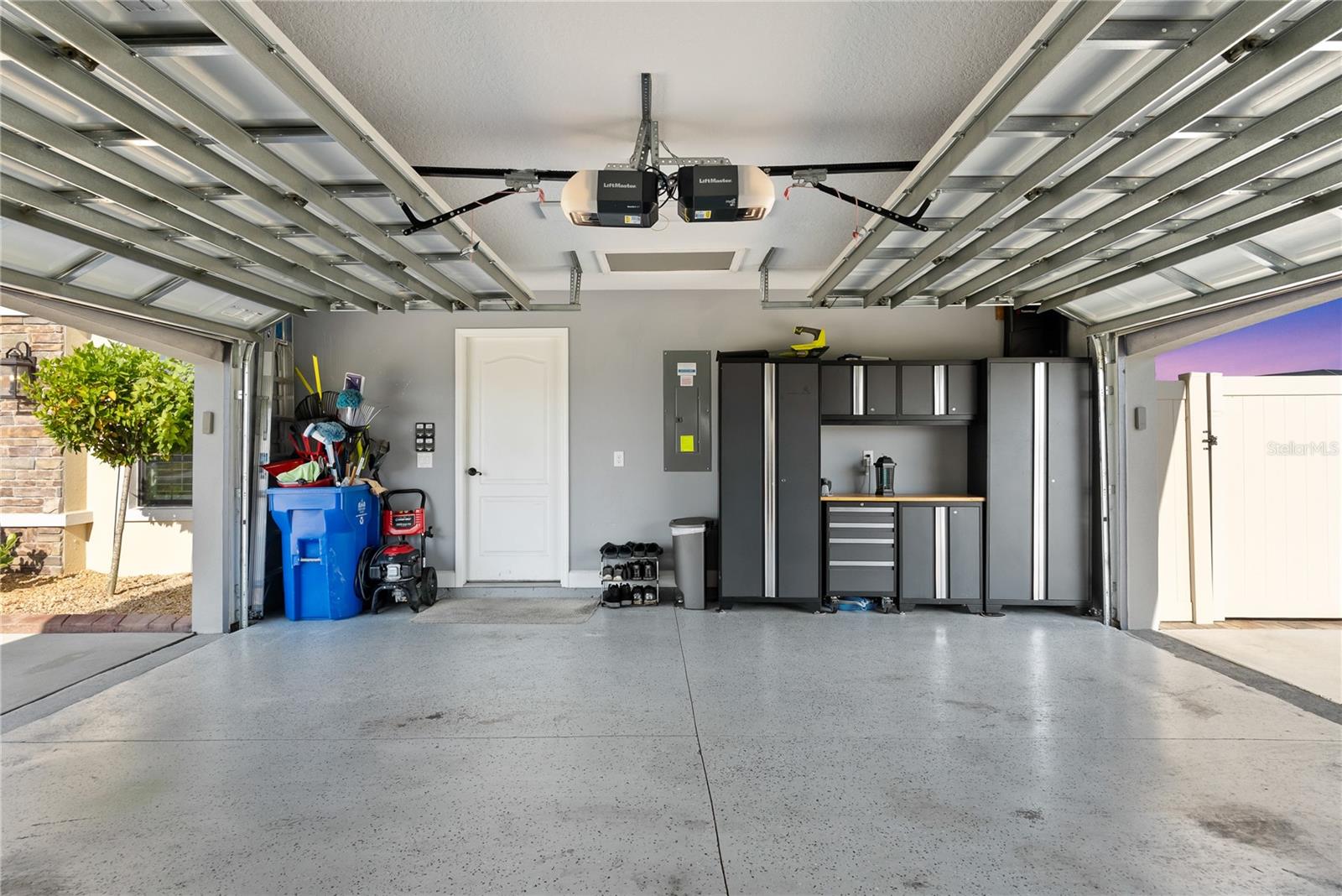 Image 48 of 64 For 5219 Lake Venice Drive