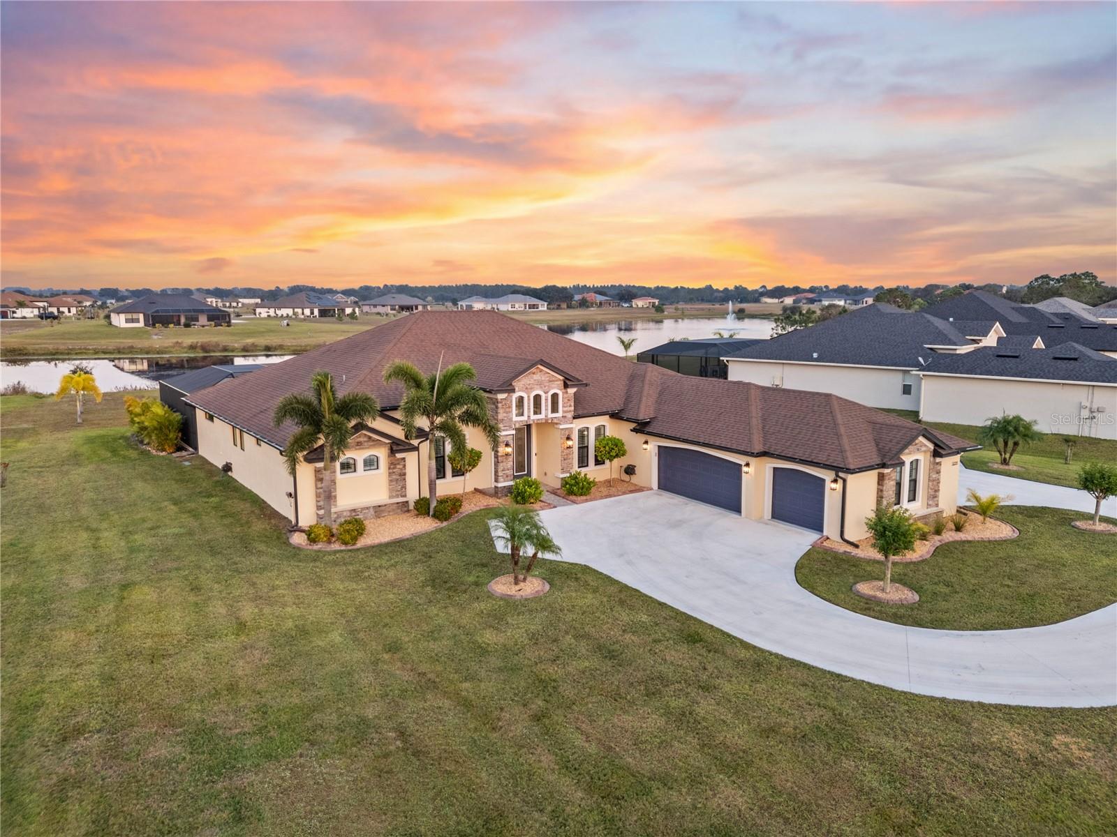 Image 58 of 64 For 5219 Lake Venice Drive