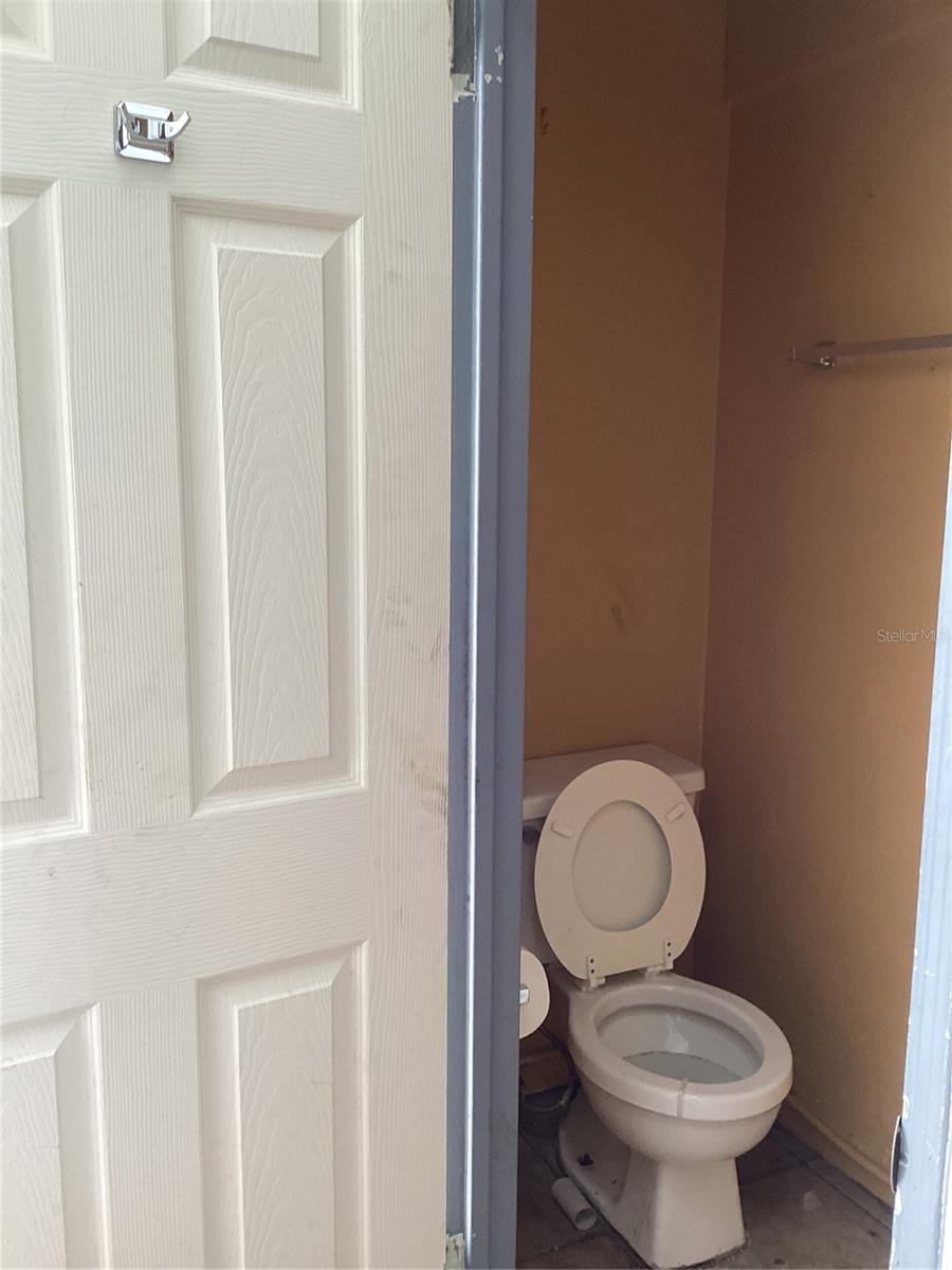 Image 11 of 13 For 202 A Colonial Drive