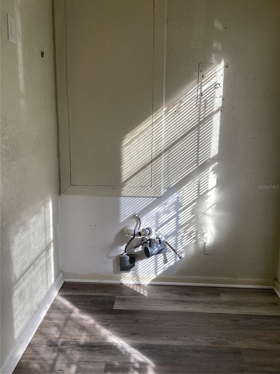 Image 7 of 13 For 202 A Colonial Drive