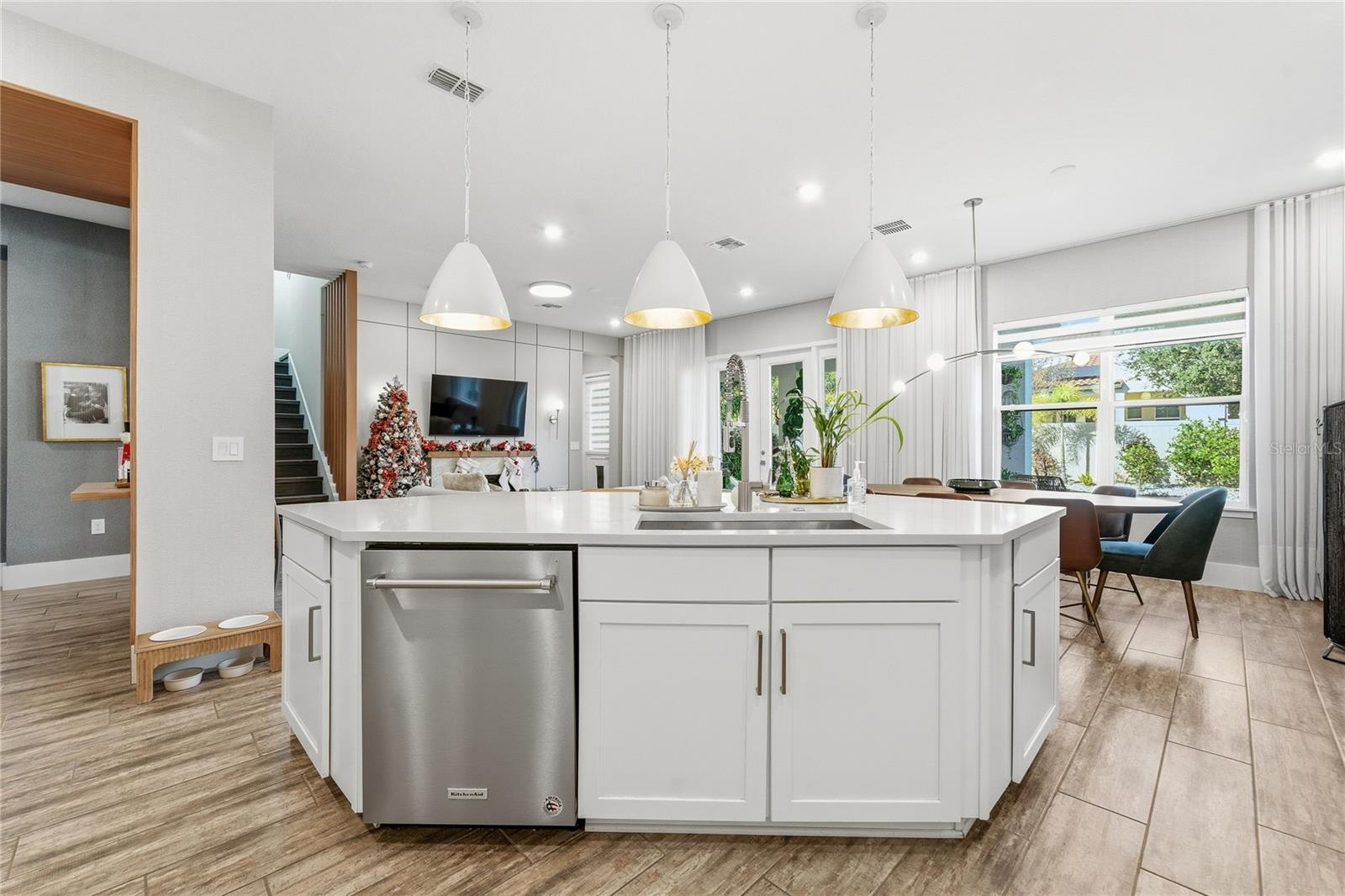 Image 21 of 70 For 14963 Guava Bay Drive