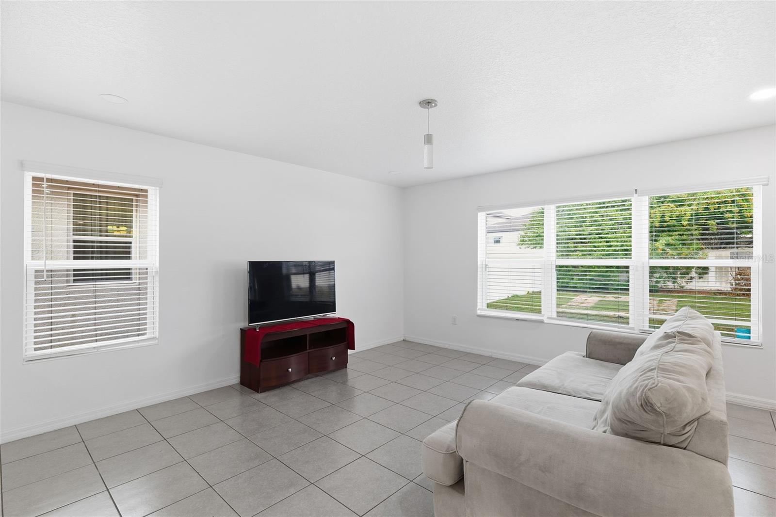 Image 9 of 40 For 11309 Brighton Knoll Loop