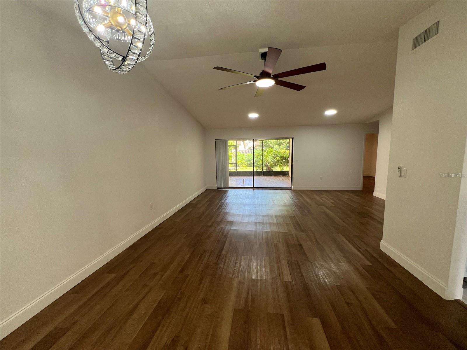 Image 24 of 53 For 4118 Fishermans Landing