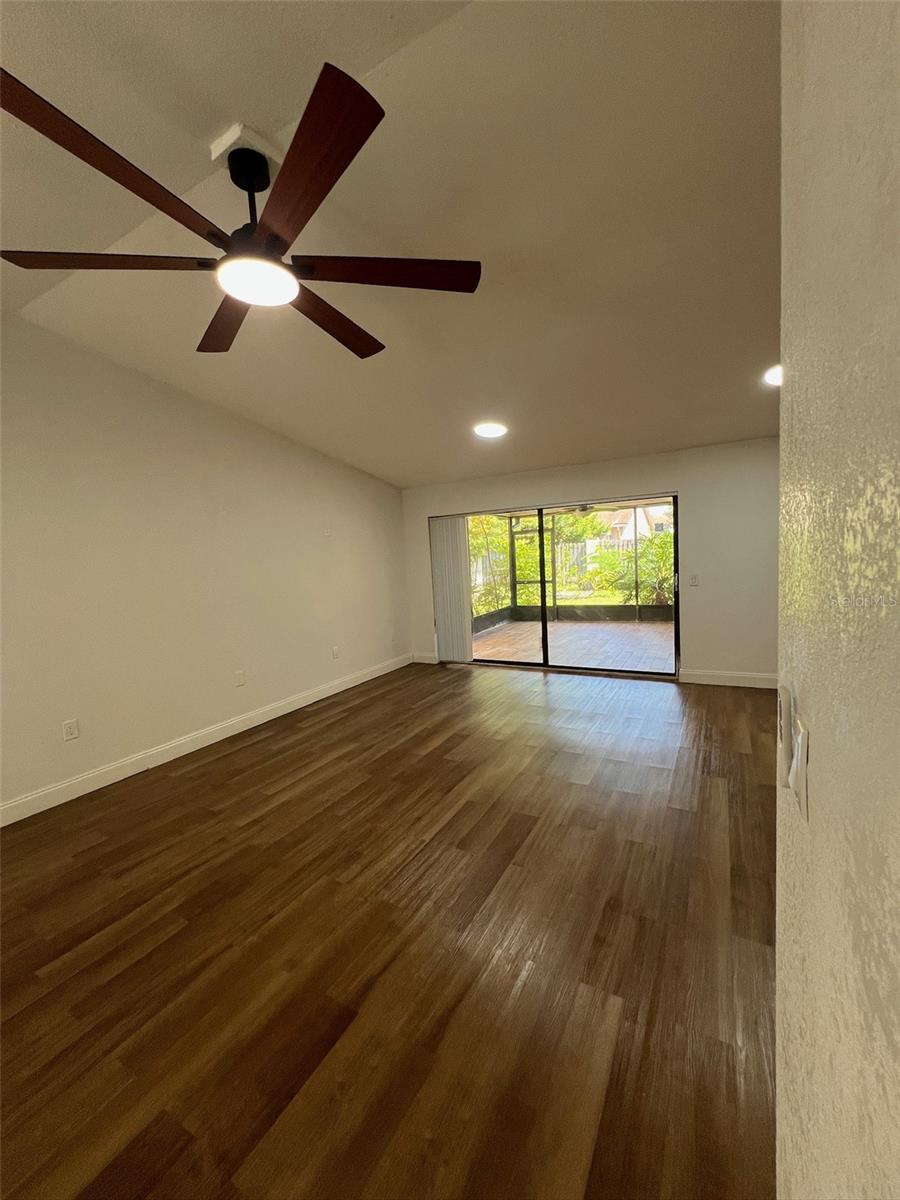 Image 25 of 53 For 4118 Fishermans Landing