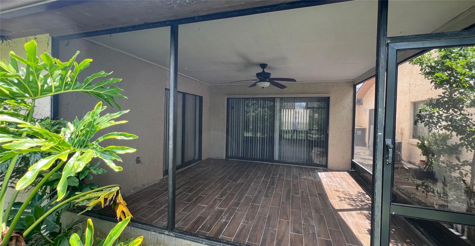 Image 32 of 53 For 4118 Fishermans Landing