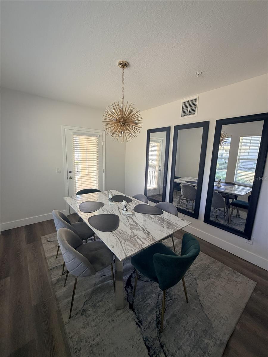 Image 14 of 36 For 9846 Tivoli Villa Drive