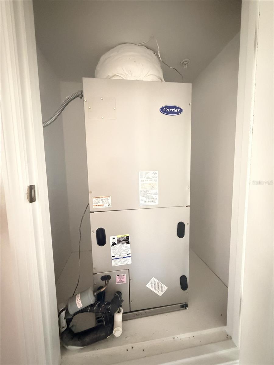 Image 27 of 36 For 9846 Tivoli Villa Drive