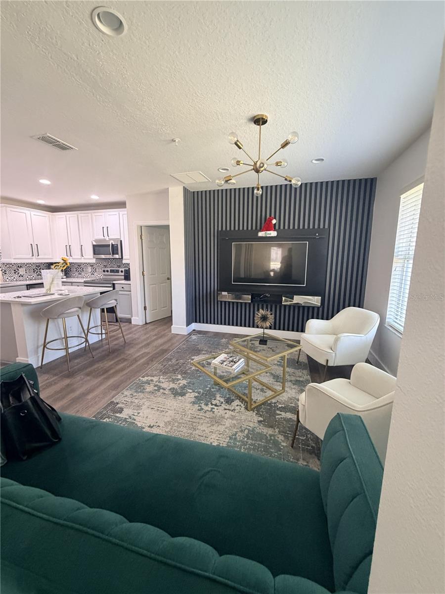 Image 7 of 36 For 9846 Tivoli Villa Drive