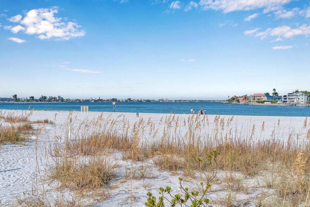 Details for 800 Collany Road 302, ST PETERSBURG, FL 33715