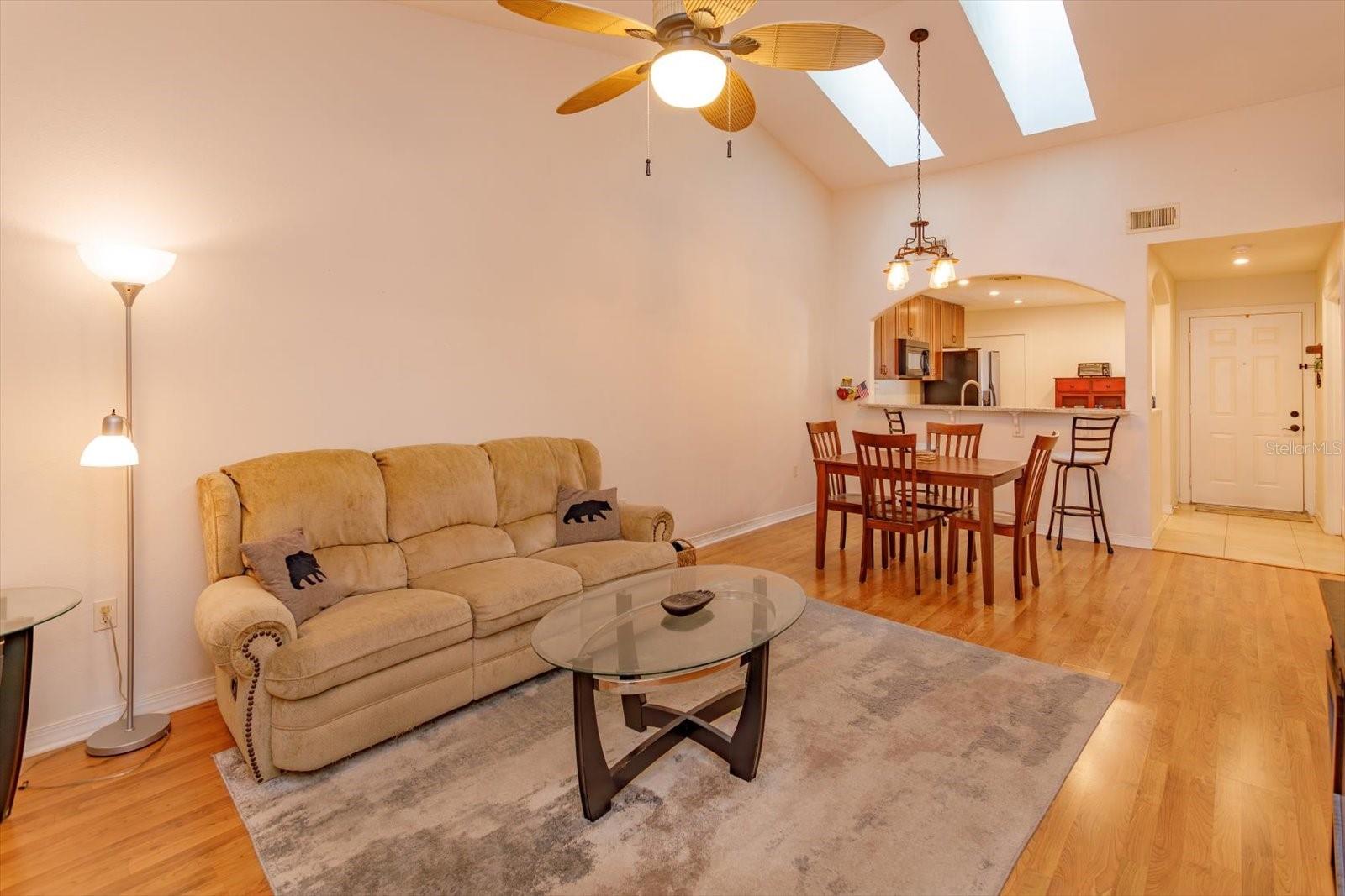 Image 15 of 58 For 645 Laurel Oak Lane 113