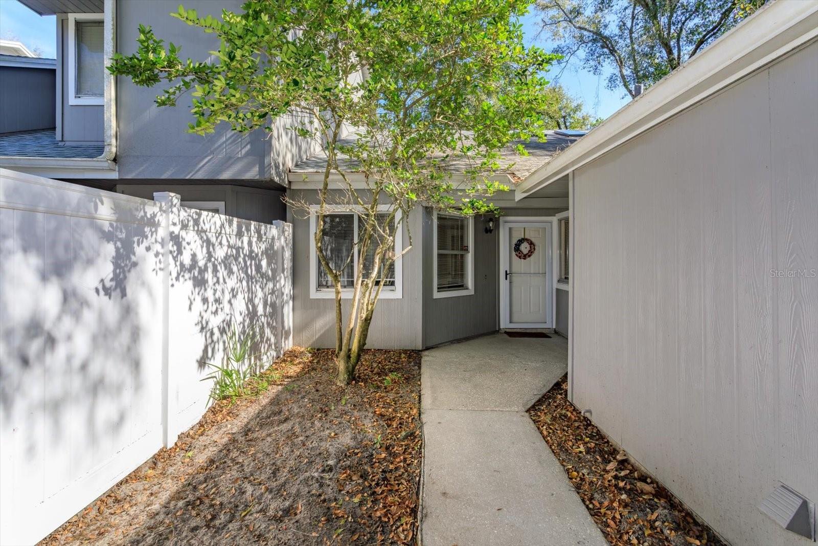 Image 5 of 58 For 645 Laurel Oak Lane 113