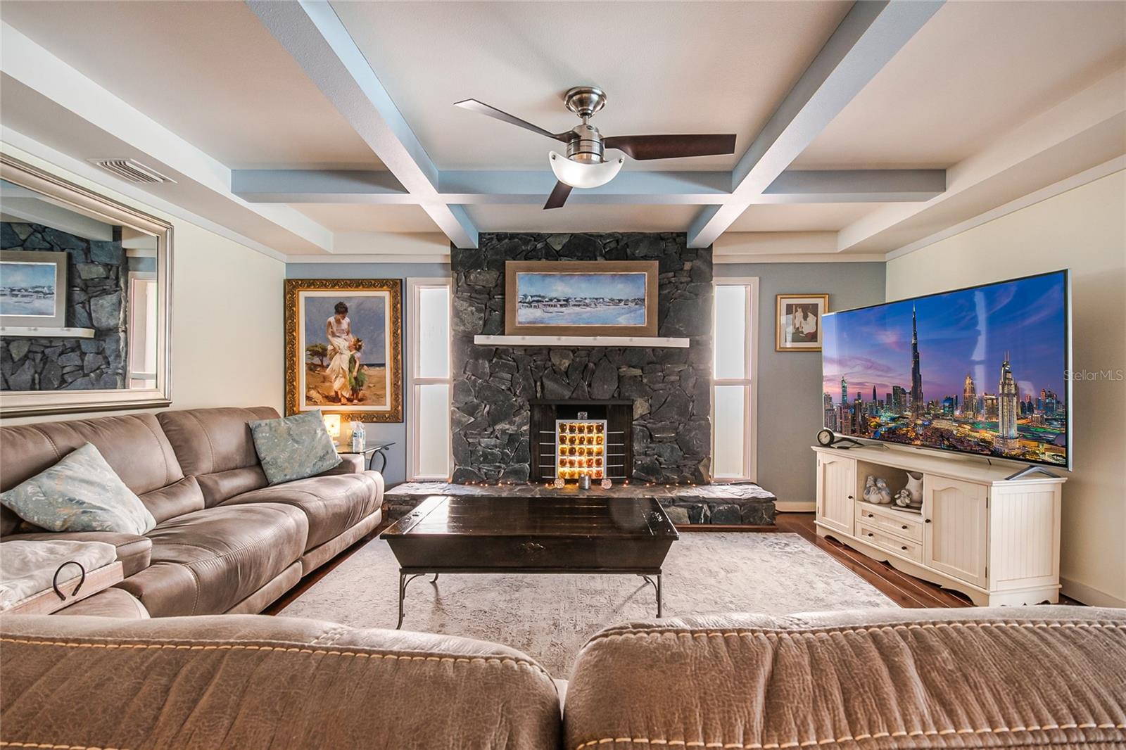 Image 10 of 54 For 617 Riverview Avenue