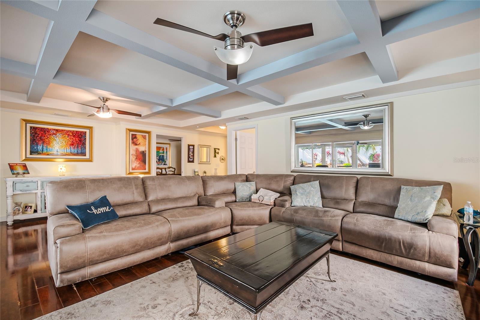 Image 13 of 54 For 617 Riverview Avenue