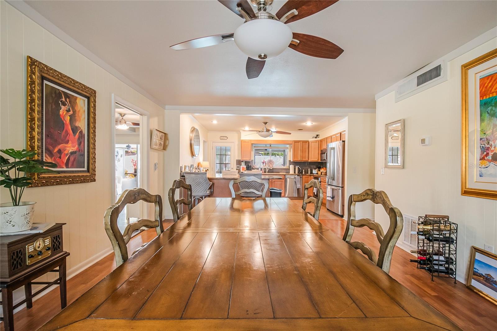 Image 20 of 54 For 617 Riverview Avenue