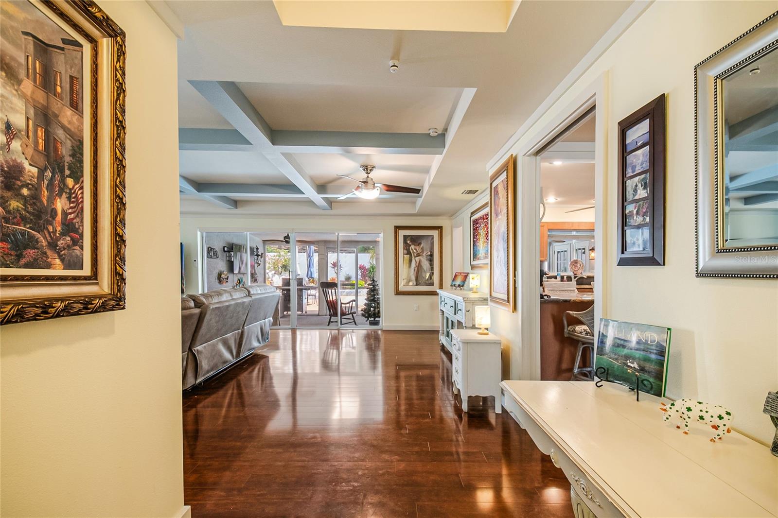 Image 4 of 54 For 617 Riverview Avenue